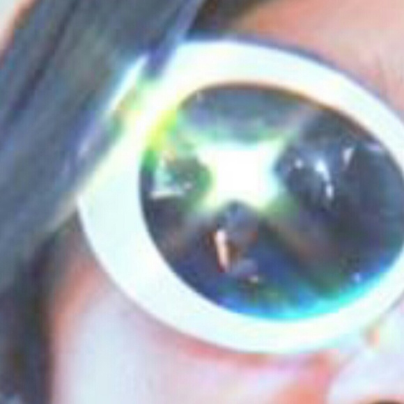 Meet your Posher, Lissette - Picture 1 of 1